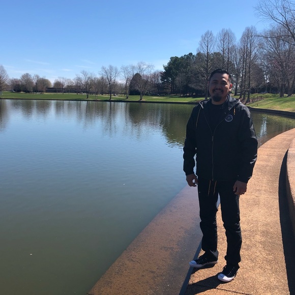 Meet your Posher, Eric - Picture 1 of 1